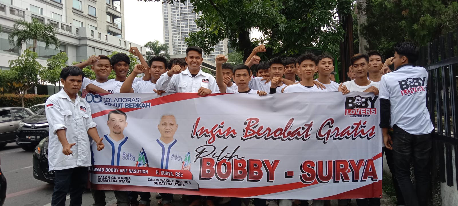 Bergemuruh Ratusan Relawan Bobby Lovers Sumut Hadiri Tahapan Cabut Nomor Digelar KPU Sumut