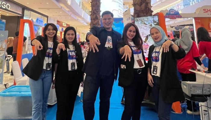 Banyak Kasih Kejutan, Astindo Holiday Fair 2024 Sukses Curi Perhatian Pengunjung Deli Park Mall