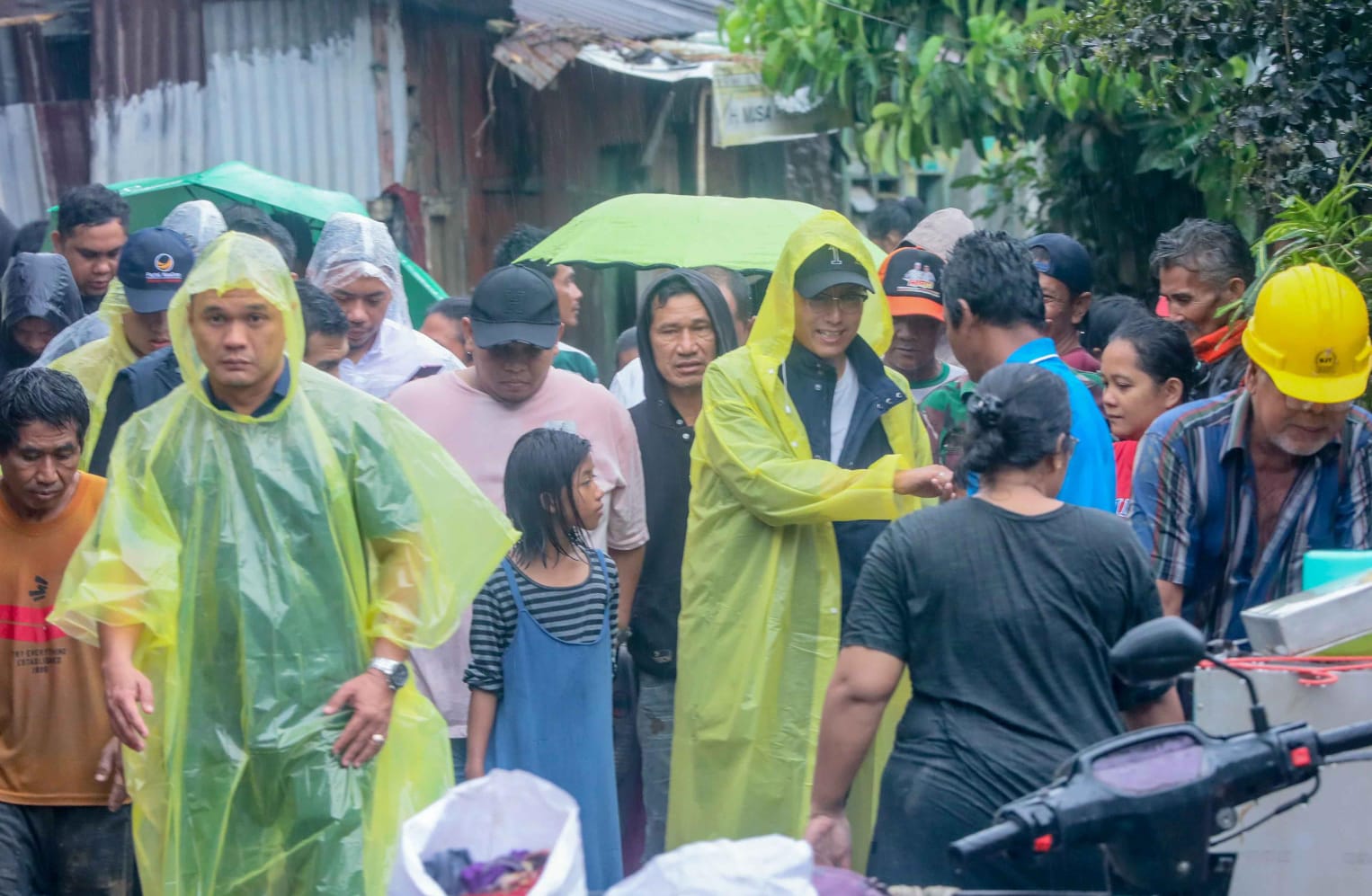 Rico Waas Tinjau Kondisi Warga yang Terdampak Banjir di Kelurahan Sei Mati